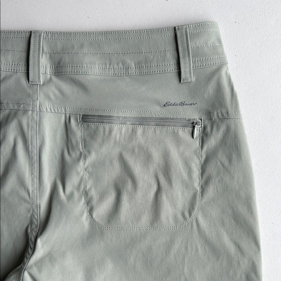 Eddie Bauer Sage Green Rolled Hem Bermuda Shorts Lightweight Casual - Picture 3 of 15